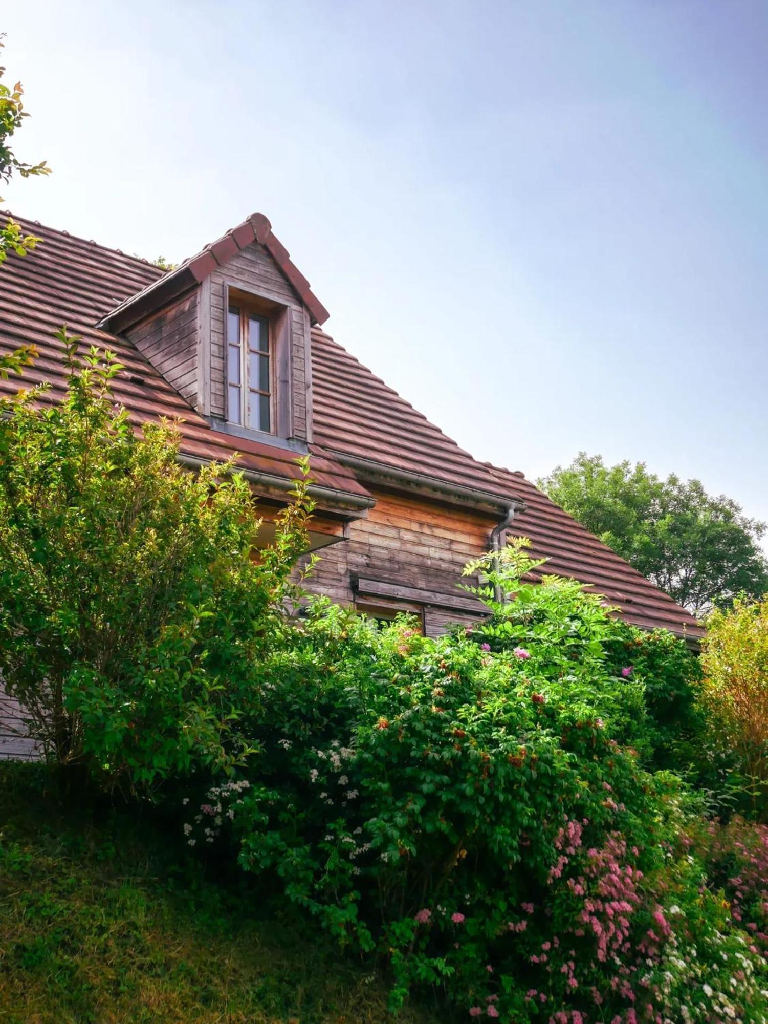 Chalet Chaleureux A Marigny-L'Eglise Avec Vue Sur Lac Et Montagne Zewnętrze zdjęcie